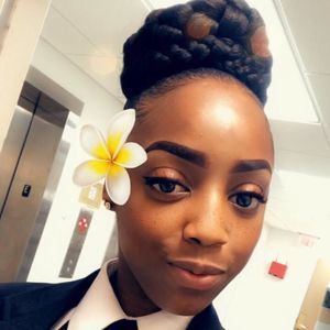 Meet your Posher, Tiara